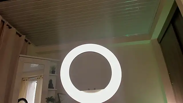 Snapshot of SavannahWildee chatting on March 16, 2025, 2:44 pm SavannahWildee online show from March 16, 2025, 2:44 pm