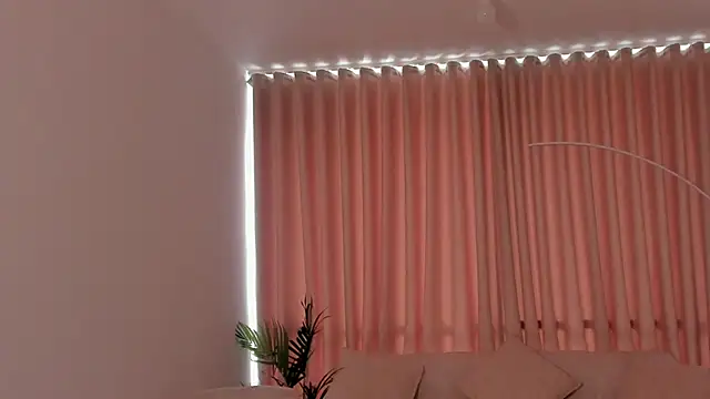 Snapshot of SavannahWildee chatting on September 14, 2025, 11:42 am SavannahWildee online show from September 14, 2025, 11:42 am