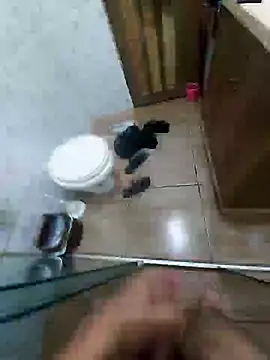 Snapshot of novinho_rosado chatting on January 6, 2025, 10:47 pm novinho rosado online show from January 6, 2025, 10:47 pm