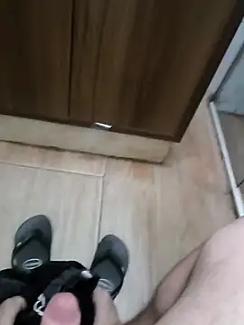 Snapshot of novinho_rosado chatting on October 22, 2025, 11:43 am novinho rosado online show from October 22, 2025, 11:43 am