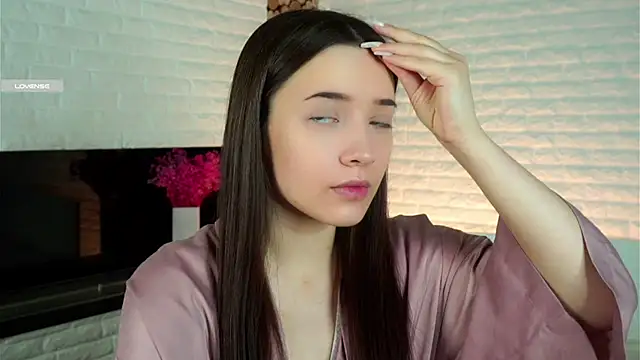 Snapshot of LowOncoming chatting on January 14, 2025, 1:15 am LowOncoming online show from January 14, 2025, 1:15 am