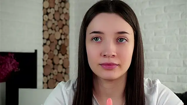 Snapshot of LowOncoming chatting on January 20, 2025, 8:41 am LowOncoming online show from January 20, 2025, 8:41 am