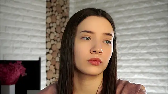 Snapshot of LowOncoming chatting on January 29, 2025, 1:16 am LowOncoming online show from January 29, 2025, 1:16 am