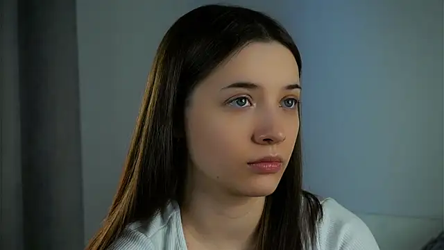 Snapshot of LowOncoming chatting on March 4, 2025, 1:23 am LowOncoming online show from March 4, 2025, 1:23 am