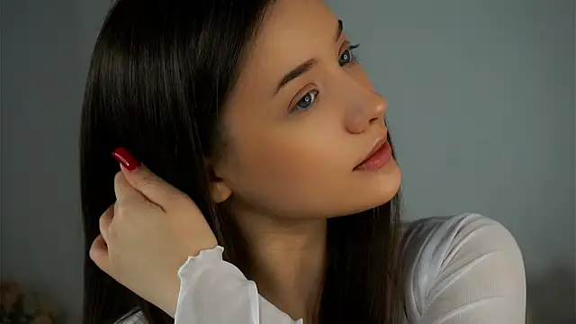 Snapshot of LowOncoming chatting on March 21, 2025, 3:12 am LowOncoming online show from March 21, 2025, 3:12 am