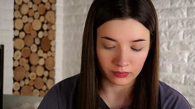 Snapshot of LowOncoming chatting on September 29, 2025, 1:22 am LowOncoming online show from September 29, 2025, 1:22 am