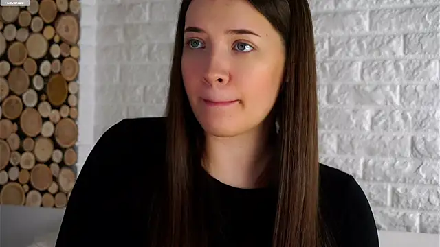 Snapshot of LowOncoming chatting on October 12, 2025, 1:59 am LowOncoming online show from October 12, 2025, 1:59 am