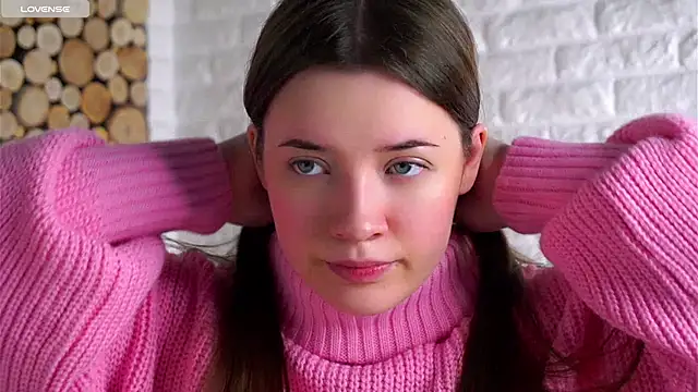 Snapshot of LowOncoming chatting on November 20, 2025, 2:01 am LowOncoming online show from November 20, 2025, 2:01 am