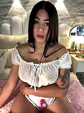  MadiLee  online show from December 5, 2024, 2:09 am