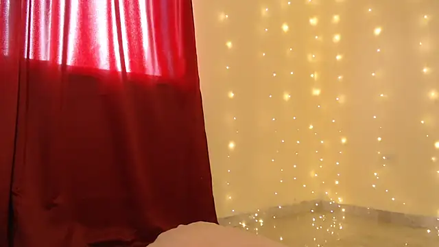  maiahairy  online show from December 1, 2024, 9:59 pm