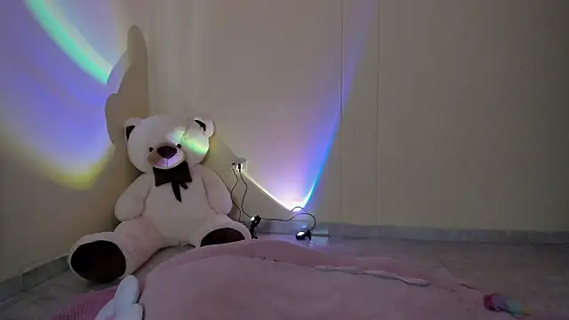  maiahairy  online show from October 17, 2025, 1:14 pm