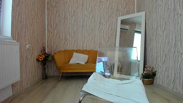 AishaRouhi online show from January 27, 2025, 6:19 am