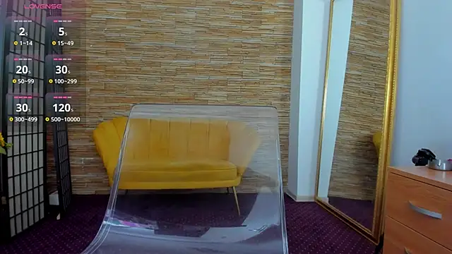 AishaRouhi online show from September 14, 2025, 5:06 am