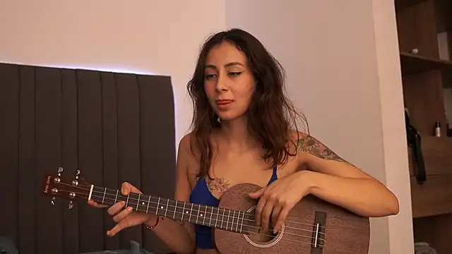 Snapshot of juanasnz99 chatting on February 3, 2025, 6:45 am juanasnz99 online show from February 3, 2025, 6:45 am