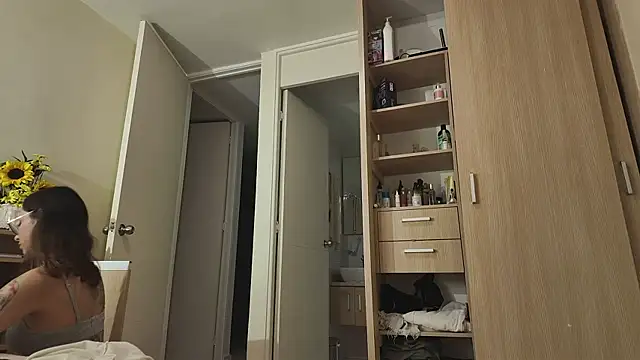 Snapshot of juanasnz99 chatting on March 21, 2025, 5:21 am juanasnz99 online show from March 21, 2025, 5:21 am