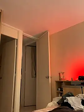 Snapshot of juanasnz99 chatting on October 4, 2025, 12:41 am juanasnz99 online show from October 4, 2025, 12:41 am