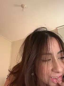 Snapshot of juanasnz99 chatting on October 9, 2025, 1:47 am juanasnz99 online show from October 9, 2025, 1:47 am