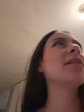 Snapshot of juanasnz99 chatting on December 18, 2025, 3:56 am juanasnz99 online show from December 18, 2025, 3:56 am