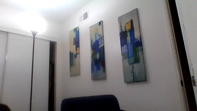 JooveyRose online show from December 4, 2025, 2:04 pm