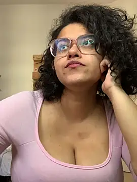 Snapshot of Curvydesifromgermany chatting on March 10, 2025, 12:48 pm Curvydesifromgermany online show from March 10, 2025, 12:48 pm