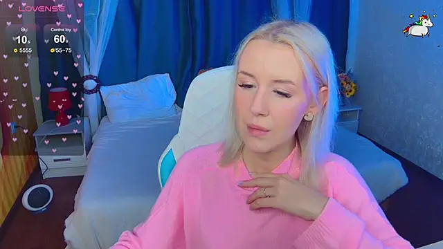 Snapshot of Selenatrend chatting on October 25, 2025, 12:23 pm Selenatrend online show from October 25, 2025, 12:23 pm