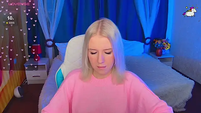 Snapshot of Selenatrend chatting on November 11, 2025, 12:05 pm Selenatrend online show from November 11, 2025, 12:05 pm