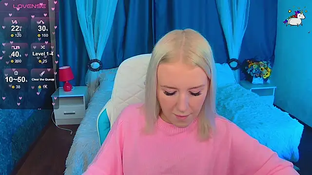 Snapshot of Selenatrend chatting on November 14, 2025, 6:28 pm Selenatrend online show from November 14, 2025, 6:28 pm