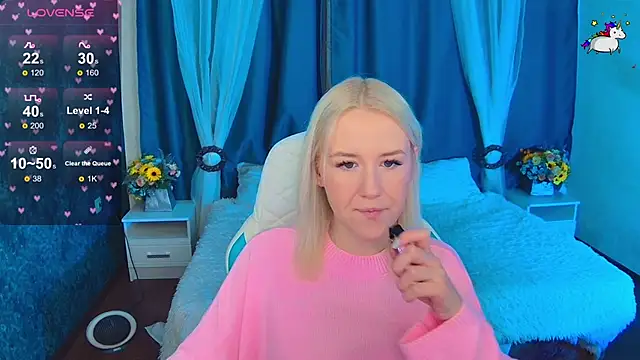 Snapshot of Selenatrend chatting on November 19, 2025, 12:27 pm Selenatrend online show from November 19, 2025, 12:27 pm