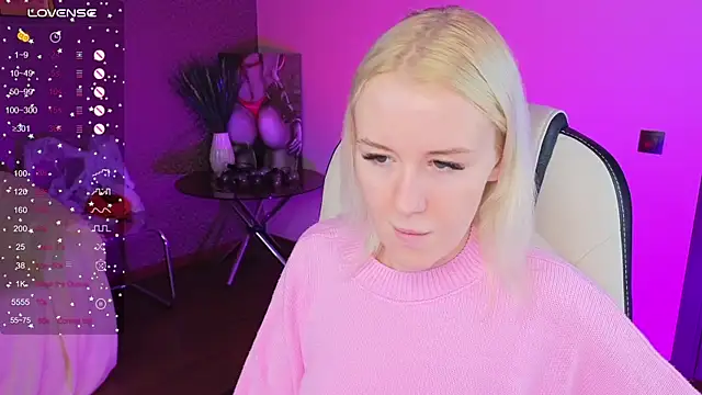 Snapshot of Selenatrend chatting on November 20, 2025, 12:38 pm Selenatrend online show from November 20, 2025, 12:38 pm