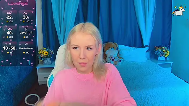 Snapshot of Selenatrend chatting on November 22, 2025, 12:37 pm Selenatrend online show from November 22, 2025, 12:37 pm