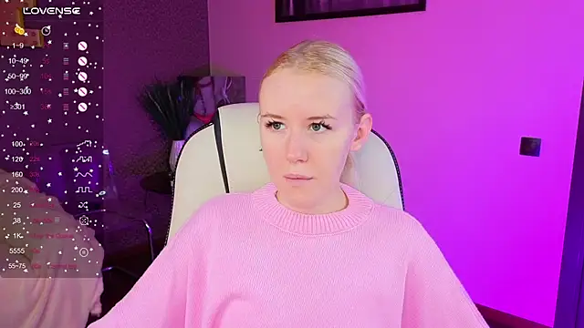 Snapshot of Selenatrend chatting on November 29, 2025, 6:05 am Selenatrend online show from November 29, 2025, 6:05 am