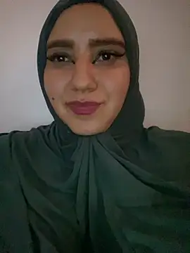 Snapshot of hannahayat chatting on December 21, 2024, 9:15 pm hannahayat online show from December 21, 2024, 9:15 pm