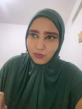 Snapshot of hannahayat chatting on January 7, 2025, 12:45 am hannahayat online show from January 7, 2025, 12:45 am