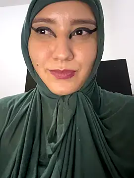 Snapshot of hannahayat chatting on October 25, 2025, 2:52 am hannahayat online show from October 25, 2025, 2:52 am