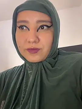 Snapshot of hannahayat chatting on November 20, 2025, 1:44 pm hannahayat online show from November 20, 2025, 1:44 pm