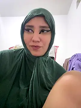 Snapshot of hannahayat chatting on December 1, 2025, 10:37 pm hannahayat online show from December 1, 2025, 10:37 pm