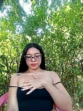 Snapshot of -VICKKY chatting on January 20, 2025, 2:14 pm -VICKKY online show from January 20, 2025, 2:14 pm