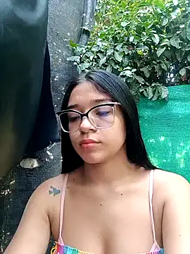 Snapshot of -VICKKY chatting on January 27, 2025, 1:41 pm -VICKKY online show from January 27, 2025, 1:41 pm