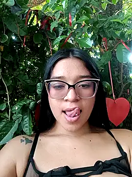 Snapshot of -VICKKY chatting on March 3, 2025, 7:17 pm -VICKKY online show from March 3, 2025, 7:17 pm
