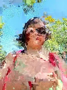 Snapshot of -VICKKY chatting on September 19, 2025, 1:45 pm -VICKKY online show from September 19, 2025, 1:45 pm
