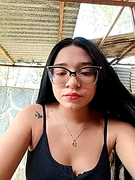 Snapshot of -VICKKY chatting on September 25, 2025, 1:59 pm -VICKKY online show from September 25, 2025, 1:59 pm