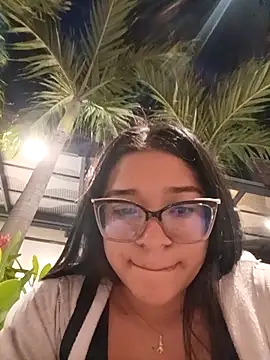 Snapshot of -VICKKY chatting on October 8, 2025, 1:58 am -VICKKY online show from October 8, 2025, 1:58 am