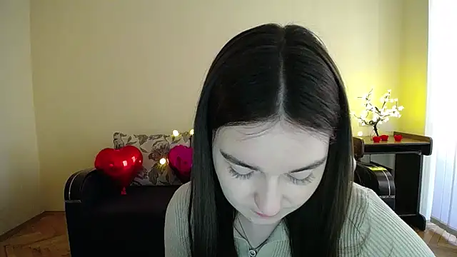 Pretty shy online show from March 20, 2025, 1:59 pm