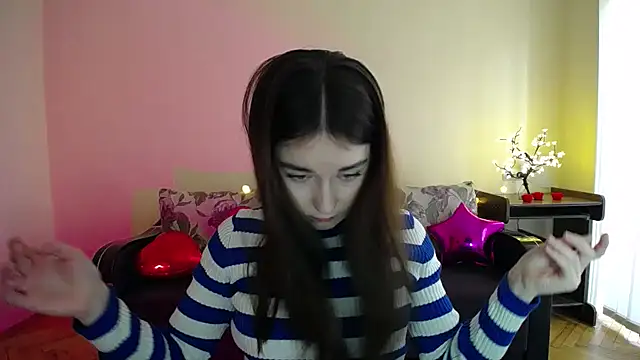 Pretty shy online show from March 22, 2025, 9:34 am