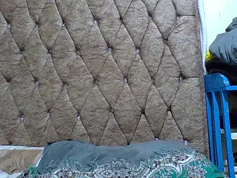 zoey10 online show from November 9, 2025, 4:27 pm