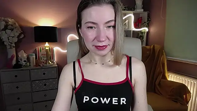 Snapshot of Mia_Tasty chatting on February 6, 2025, 7:35 am Mia Tasty online show from February 6, 2025, 7:35 am
