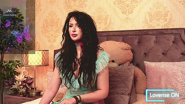 Snapshot of JaneDevine chatting on November 2, 2025, 5:43 am JaneDevine online show from November 2, 2025, 5:43 am