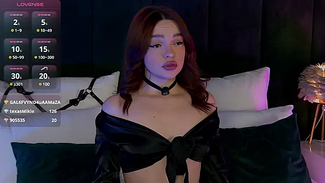 Snapshot of AnaWest chatting on February 11, 2025, 11:21 am AnaWest online show from February 11, 2025, 11:21 am