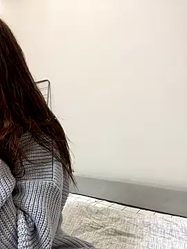 AnaWest online show from November 9, 2025, 4:22 am