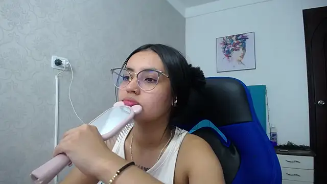 antonella sweetlittle online show from January 15, 2025, 6:40 pm